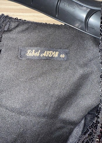 Siyah Drapeli Uzun Kollu V Yaka Gece Elbisesi - Görsel 4