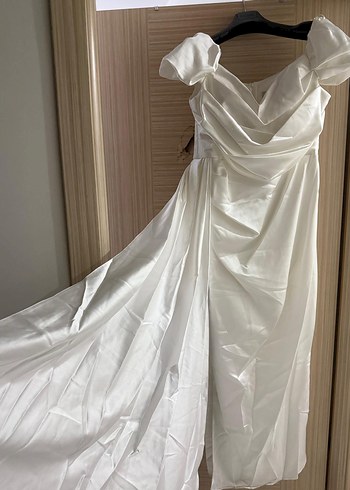 Parlak Beyaz Uzun Straplez Gelinlik - Görsel 2