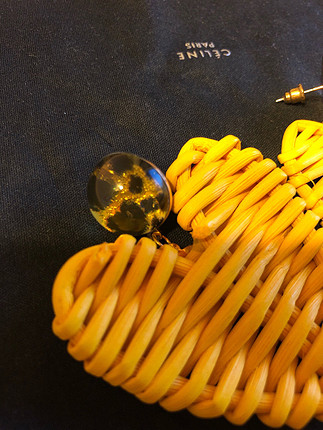 Stradivarius Sarı kalpli küpe