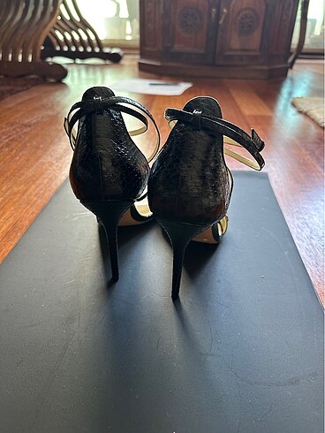 Brian Atwood Brian Atwood 40,5 no Ayakkabı