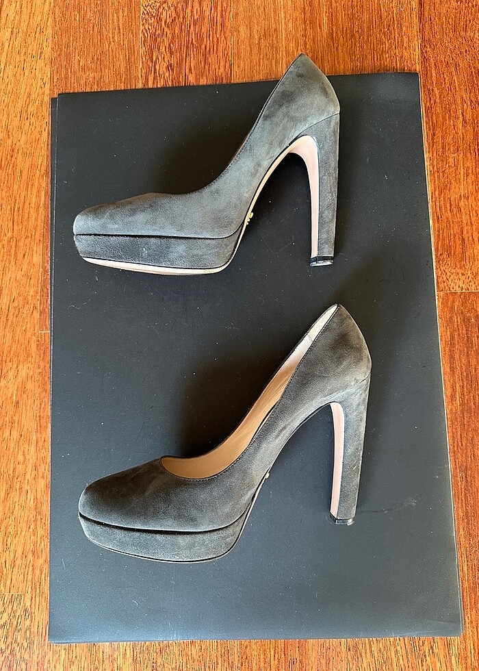 Prada 40,5 no Topuklu Ayakkabı - Görsel 2