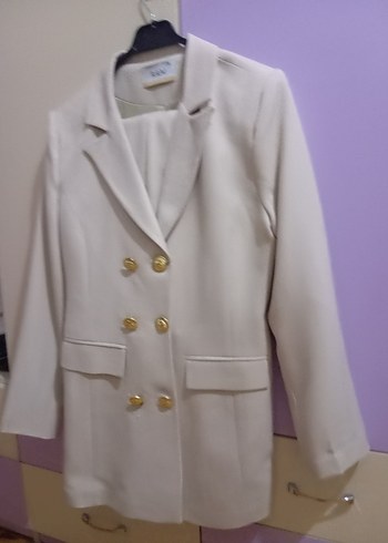 Düğmeli Beyaz Kadın Blazer Ceket - Görsel 3