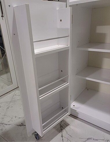 Beden Temiz kiler Erzak dolabı