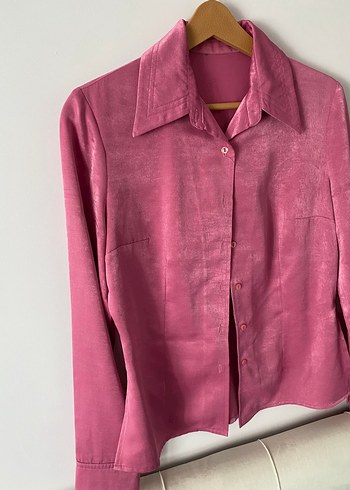 Düğmeli Pembe İpek Gömlek