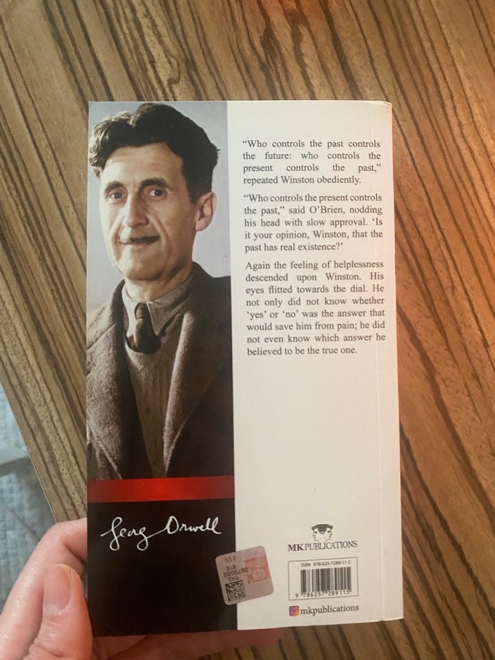 1984 - İngilizce roman - Görsel 3