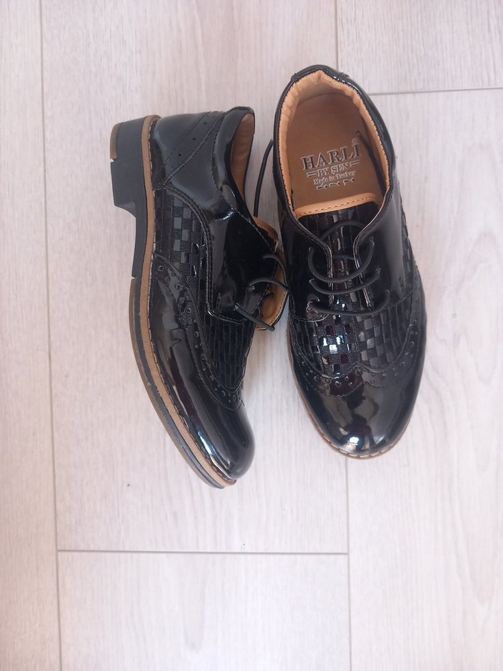 Erkek Çocuk Siyah Rugan Klasik Ayakkabı - Görsel 2