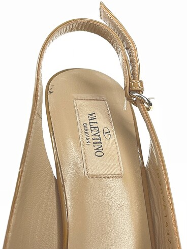 37,5 Beden çeşitli Renk Valentino Platform %70 İndirimli.