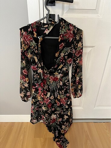 Bershka elbise
