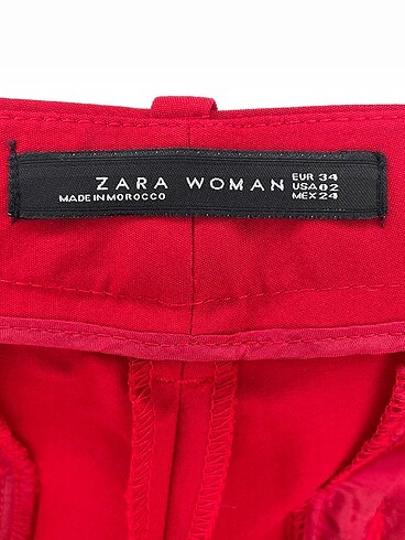 34 Beden kırmızı Renk Zara Düz Kesim %70 İndirimli.