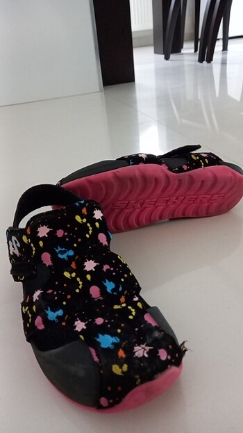 32 Beden çeşitli Renk Skechers sandalet