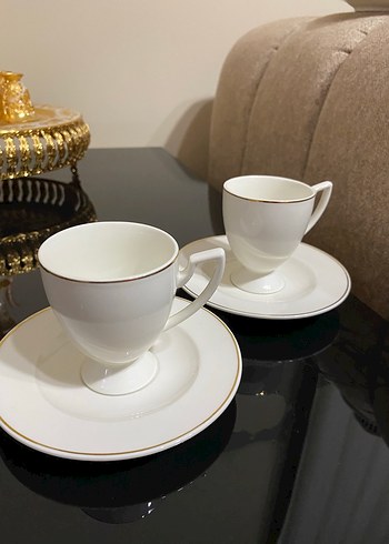 Karaca Beyaz Parlak Altın Kenarlı Fincan Takımı - Görsel 3