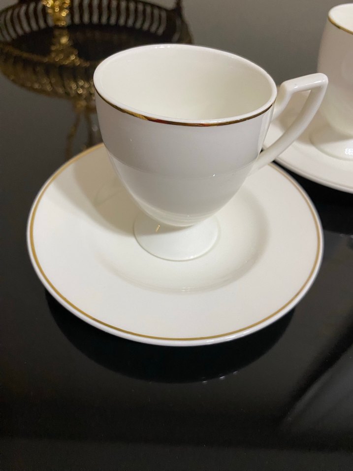 Karaca Beyaz Parlak Altın Kenarlı Fincan Takımı - Görsel 4
