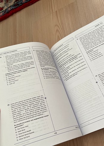 Beden Renk AYT Türk Dili ve Edebiyatı Deneme Kitabı