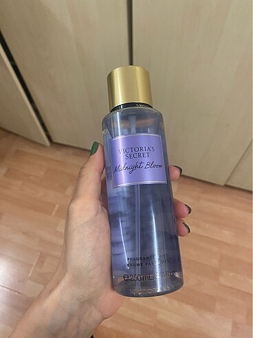  Beden victoria secret midnight bloom vücut spreyi orijinal
