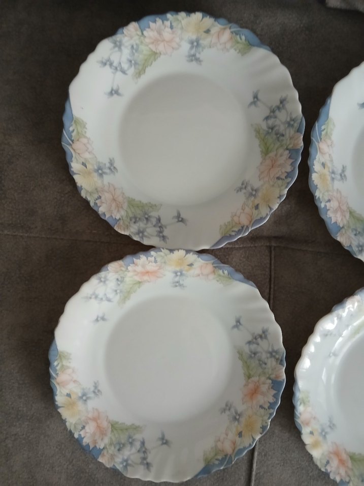 Pastel Çiçek Desenli Beyaz Tabak Seti Arcopal - Görsel 4