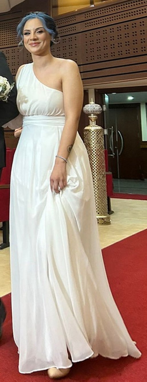 Beyaz Drapeli Uzun Tek Omuz Abiye Nikah elbisesi - Görsel 3