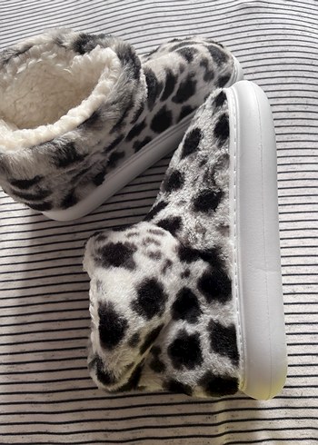 Kızlar için Leopar Desenli Sıcak Ev Terliği - Görsel 3