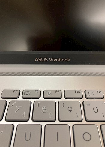 Gri ASUS VivoBook Laptop - Görsel 6
