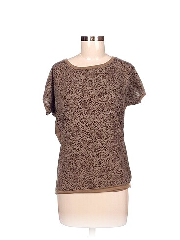 Defacto T-shirt %70 İndirimli.