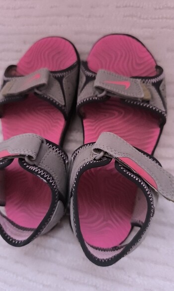 33 Beden Nike çocuk sandalet 33.5