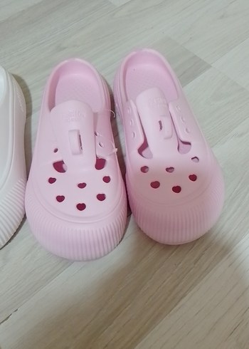 kadın terlik - Görsel 2