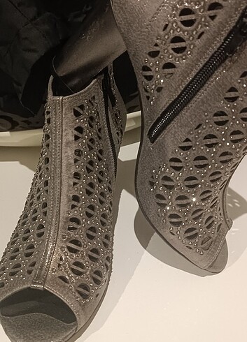 Tarz ve şık bot - Görsel 10