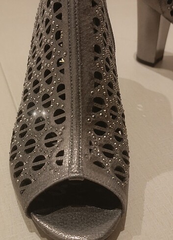 Tarz ve şık bot - Görsel 14