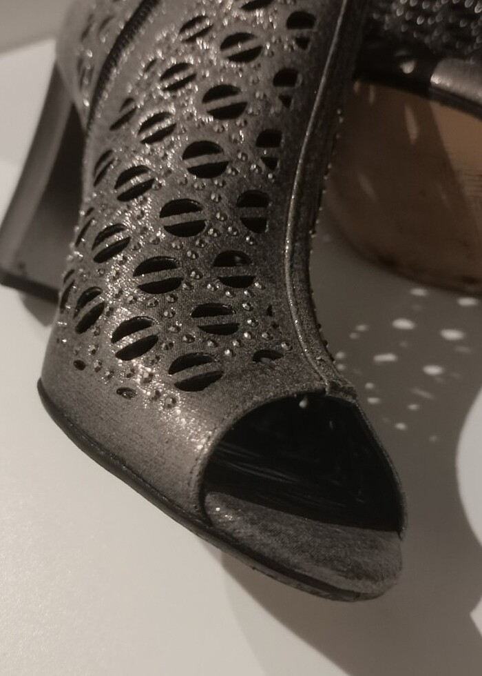 Tarz ve şık bot - Görsel 5