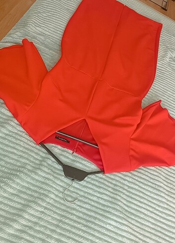 42 Beden kırmızı Renk Trendyol Elbise 