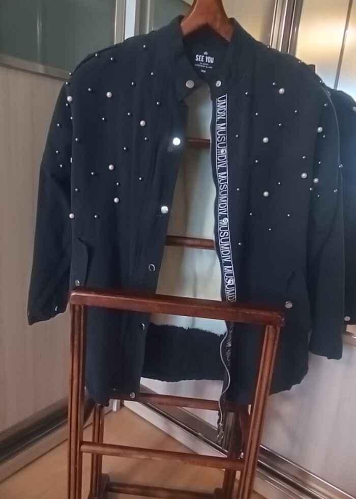 Lacivert ici peluş, inci detaylı, hiç giyilmemis  - Görsel 4