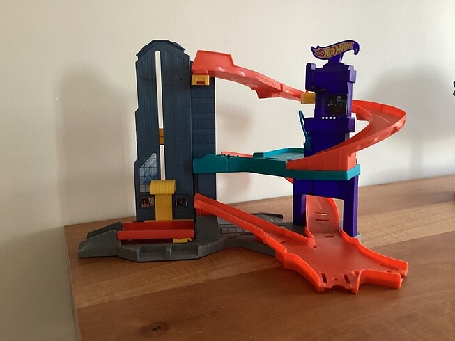 Hotwheels garaj