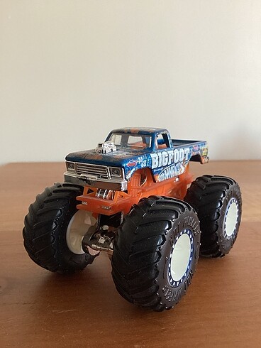 Hotwheels monster truck