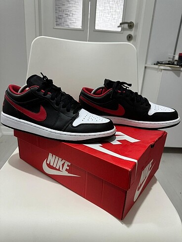air jordan 1 low kırmızı siyah