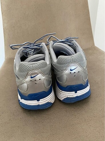 39 Beden nike p600