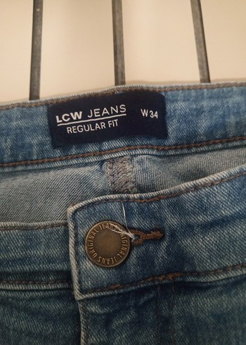 LCW Jeans Mavi Düğmeli Rahat Kesim Kadın Jean - Görsel 2