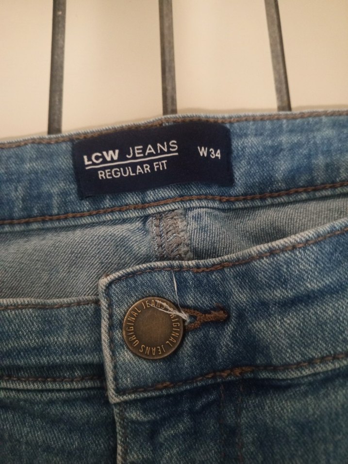 LCW Jeans Mavi Düğmeli Rahat Kesim Kadın Jean - Görsel 2
