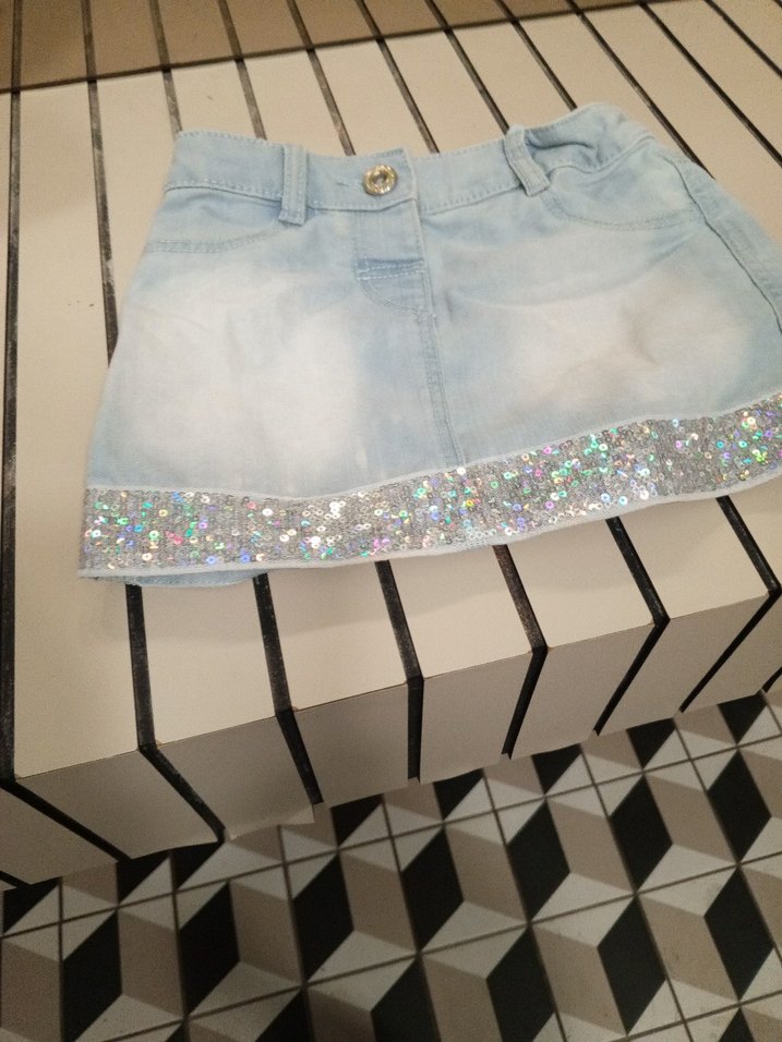 LC Waikiki Kadın Gri Mini Kot Şort - Görsel 3