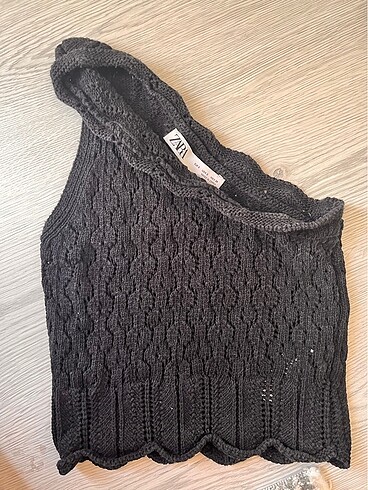 Zara crop