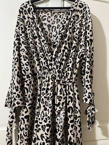 m Beden camel Renk Leopar desenli elbise