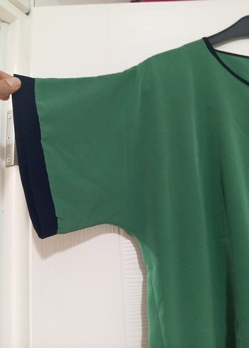 Yeşil Kısa Kollu Salaş Kadın Bluz - Görsel 2