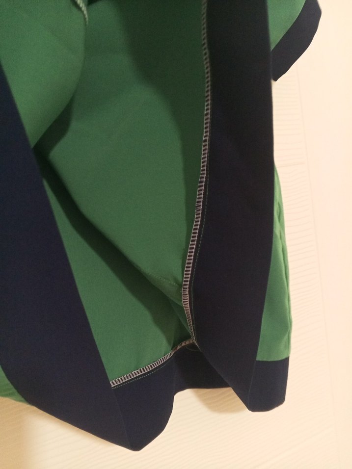 Yeşil Kısa Kollu Salaş Kadın Bluz - Görsel 4