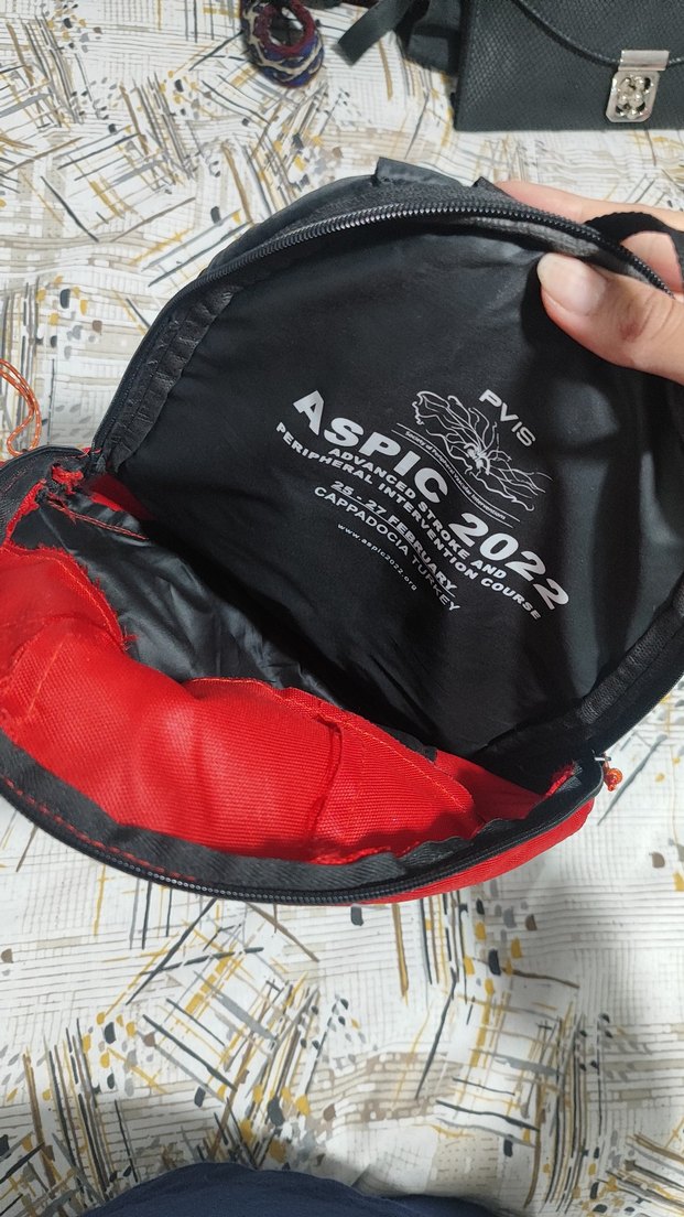 Kırmızı küçük sırt çantası - Görsel 3