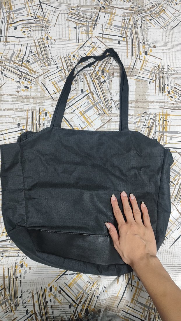 Fermuarlı Siyah Kadın Spor Çantası - Görsel 2