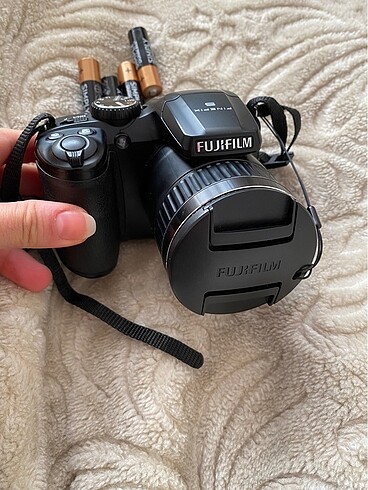 Dijital fotoğraf makinesi