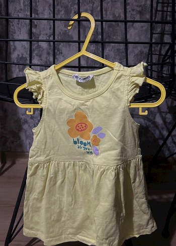 Sarı Kolsuz Kız Çocuk Elbise - Görsel 2