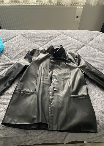 Siyah Deri Kadın Ceket - Görsel 2