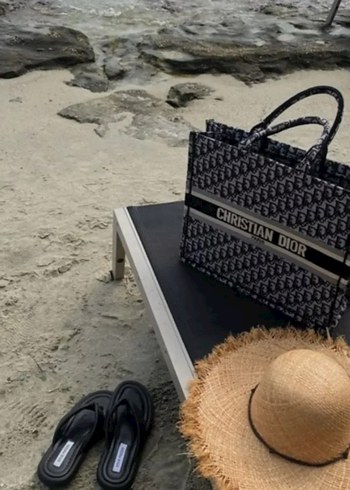 Christian Dior Siyah Baskılı Kol plaj çantasi