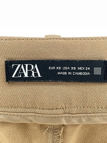 xs Beden çeşitli Renk Zara Kumaş Pantolon %70 İndirimli.
