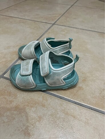 H&M H&M çocuk sandalet