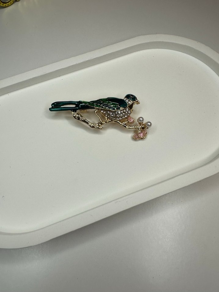 Renkli broşlar - Görsel 2